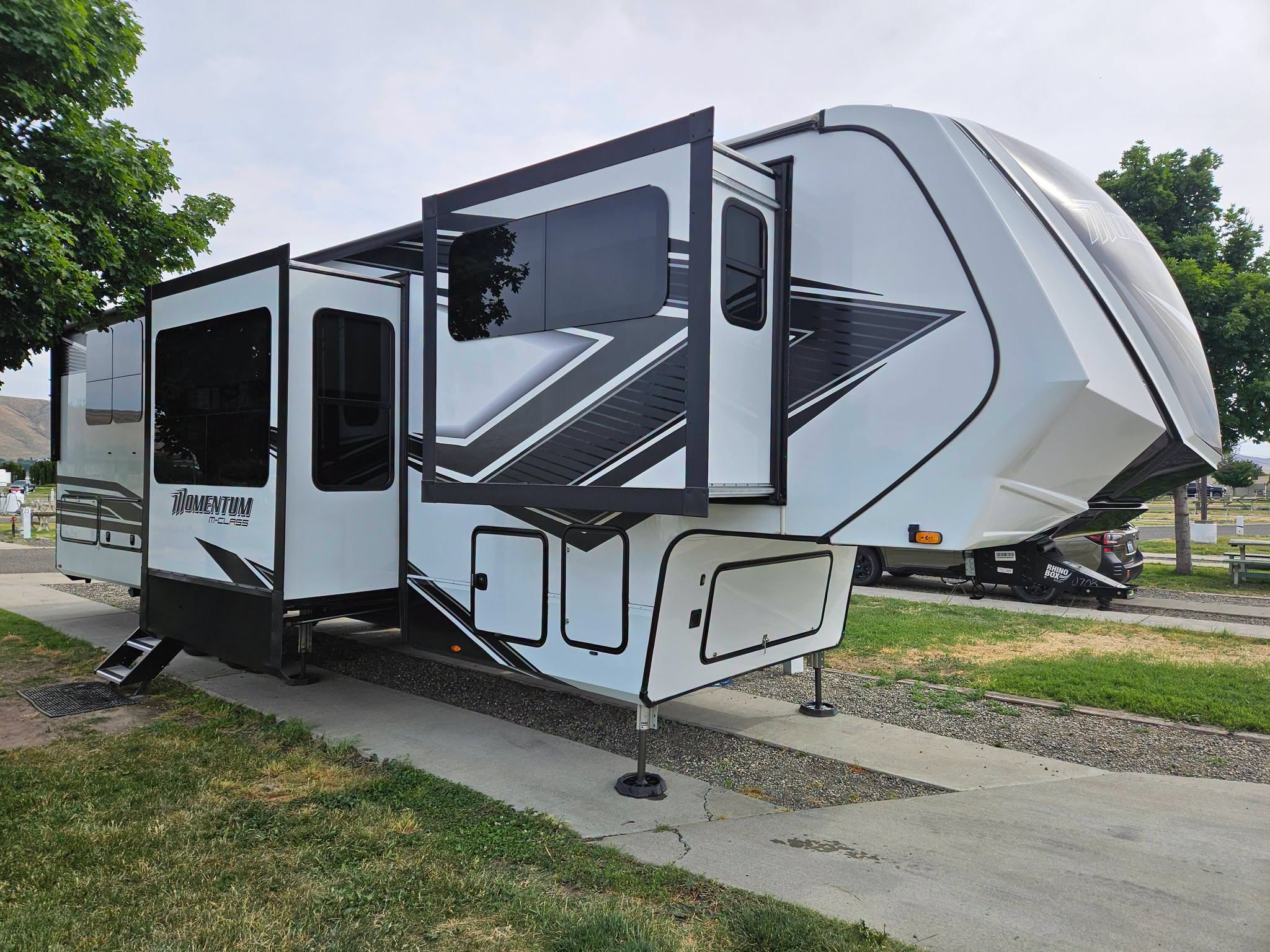 Momentum fifth-wheel RV front after mobile detailing